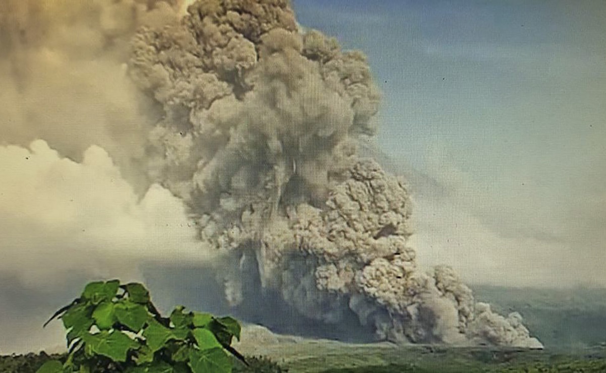 Continúa búsqueda de sobrevivientes, tras erupción de volcán Semeru en Indonesia