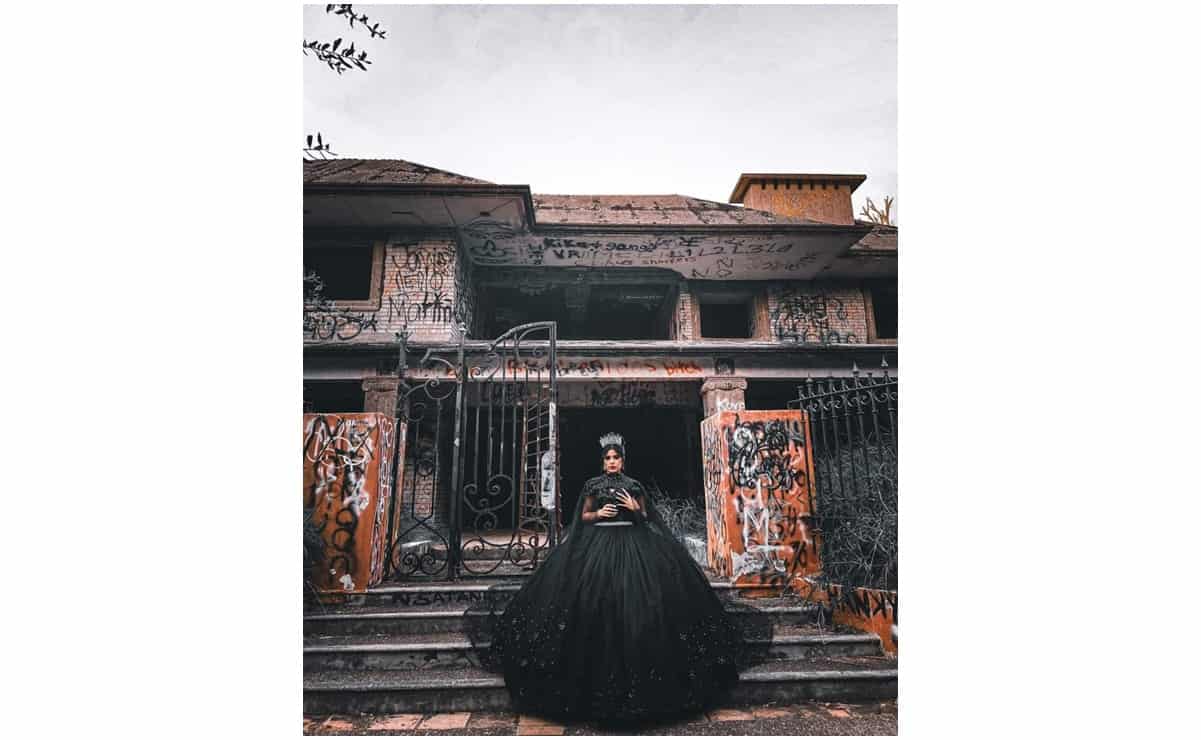 Yaretzi festejó sus 15 años con vestido negro y fotos en casa de "los narcosatánicos”