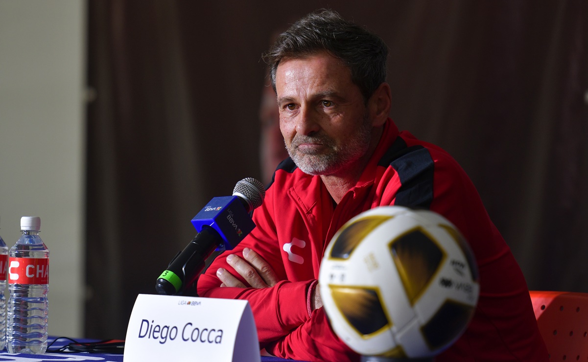 Diego Cocca pide que se deje de hablar del arbitraje