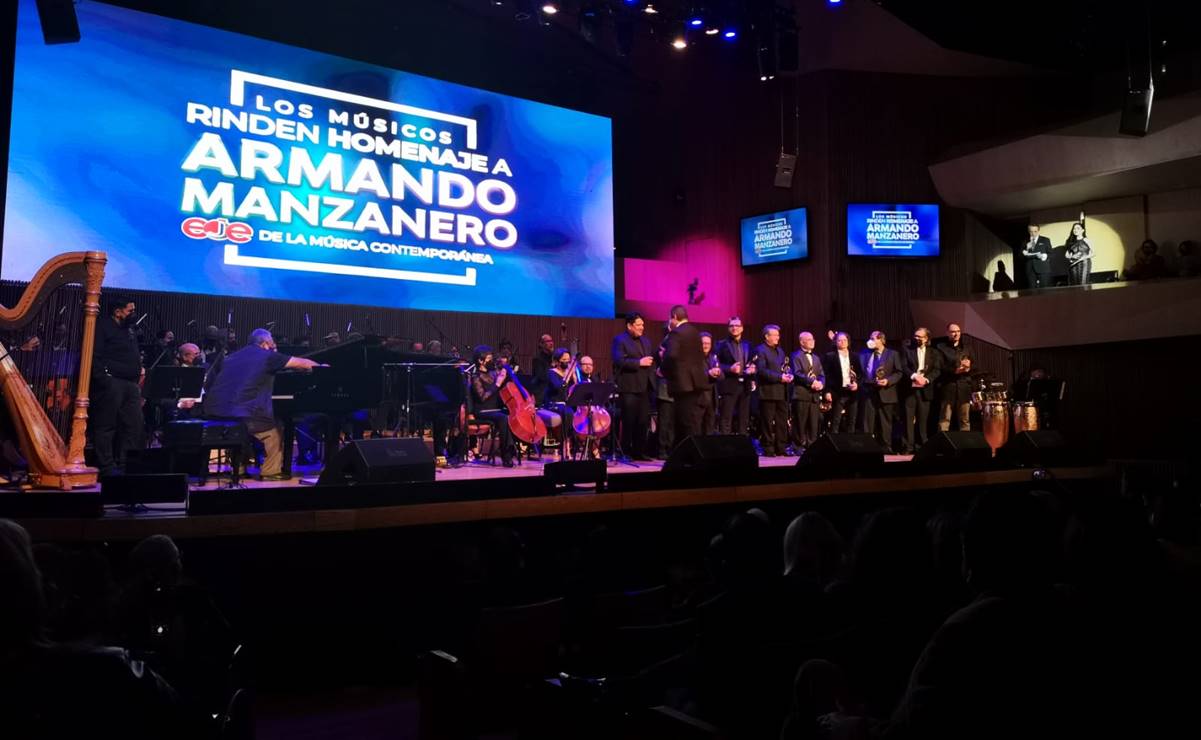 Armando Manzanero recibe emotivo homenaje con su propia música