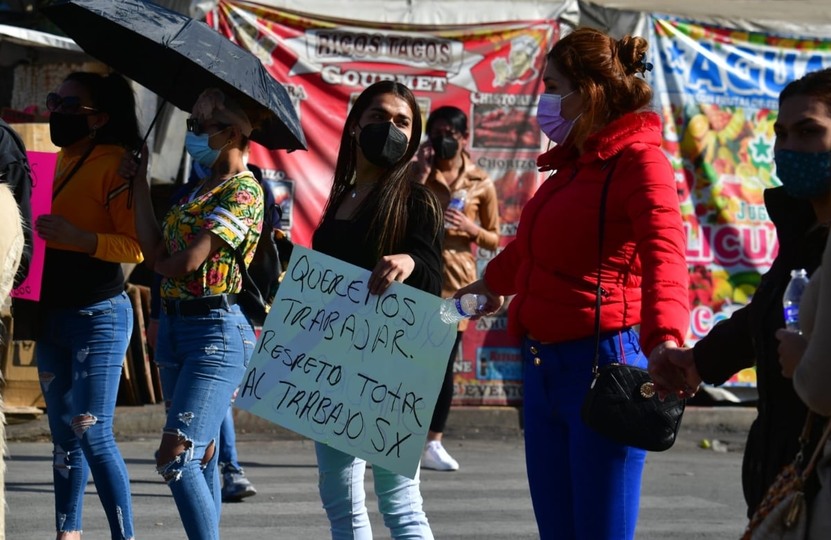 Trabajadoras sexuales bloquean avenida Insurgentes Norte y México Tenochtitlan