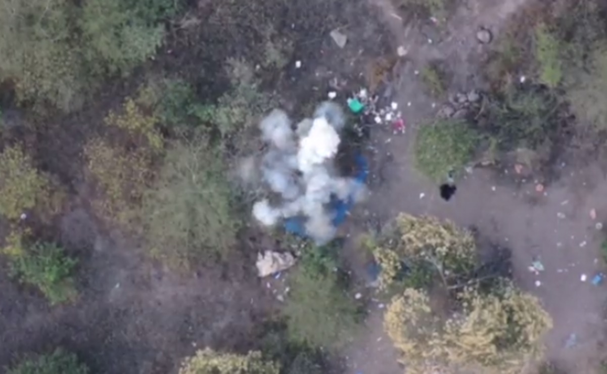 Dron capta momento del ataque con explosivos en Tepalcatepec, Michoacán