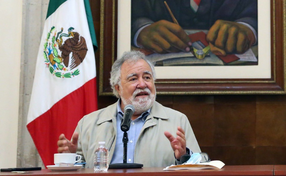 Alejandro Encinas, subsecretario de Derechos Humanos, Población y Migración de la Secretaría de Gobernación