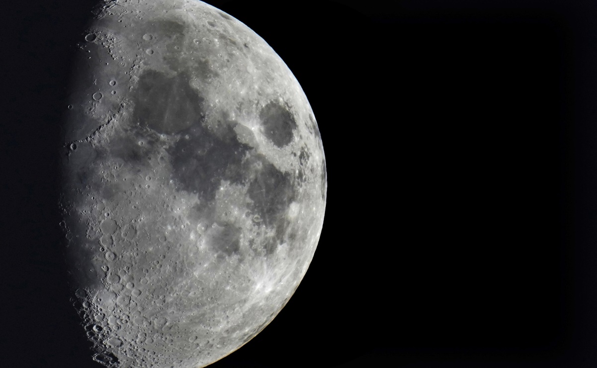 They say the moon has a new crater, caused by space debris