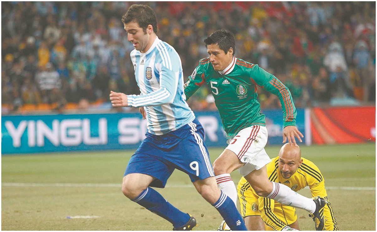 ¿Cuáles son los antecedentes de México ante Argentina y Polonia en los Mundiales?