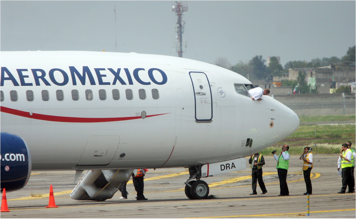 Aeroméxico accede a realizar 30 vuelos diarios en el AIFA, tras incidente en el AICM