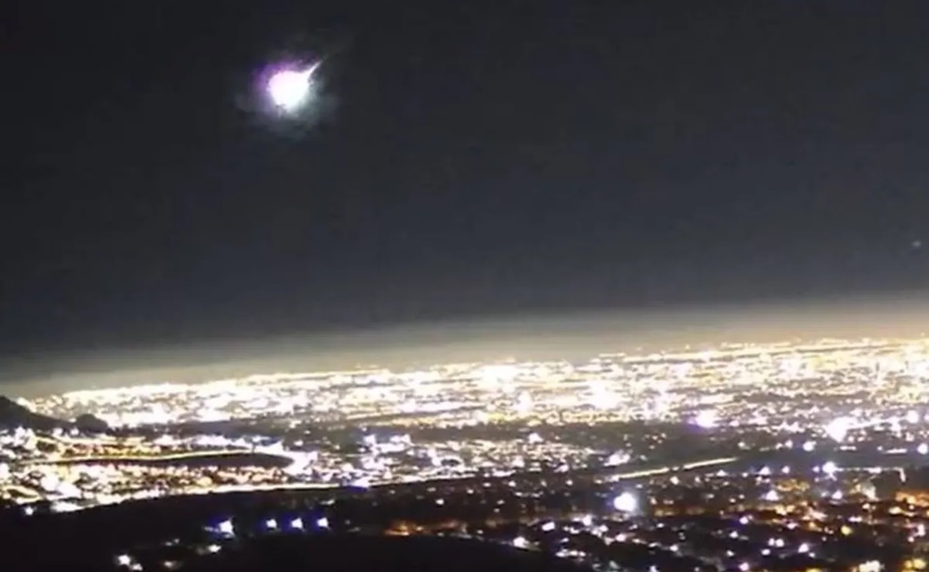 Capture the amazing passage of a meteor over Argentina and Chile