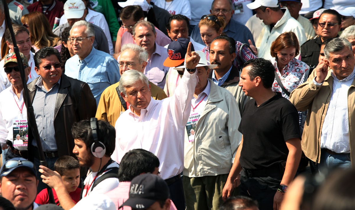 AMLO.  “Corcholatas”, Jesusa Rodríguez et trois citoyens au premier rang de la marche dimanche prochain
