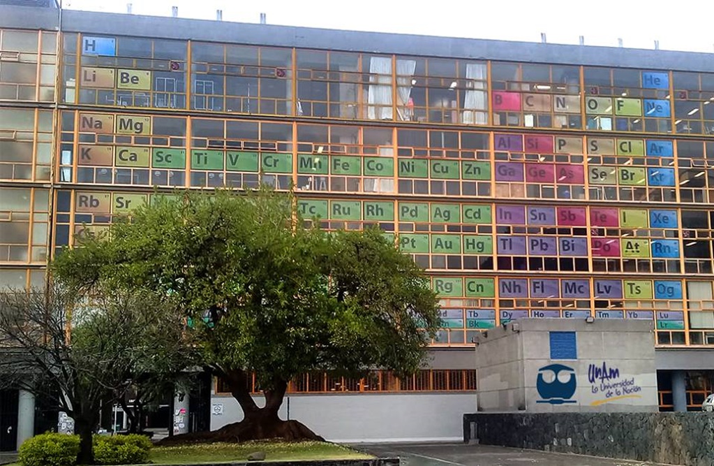 Crean Tabla PeriÃ³dica gigante en edificio de la UNAM