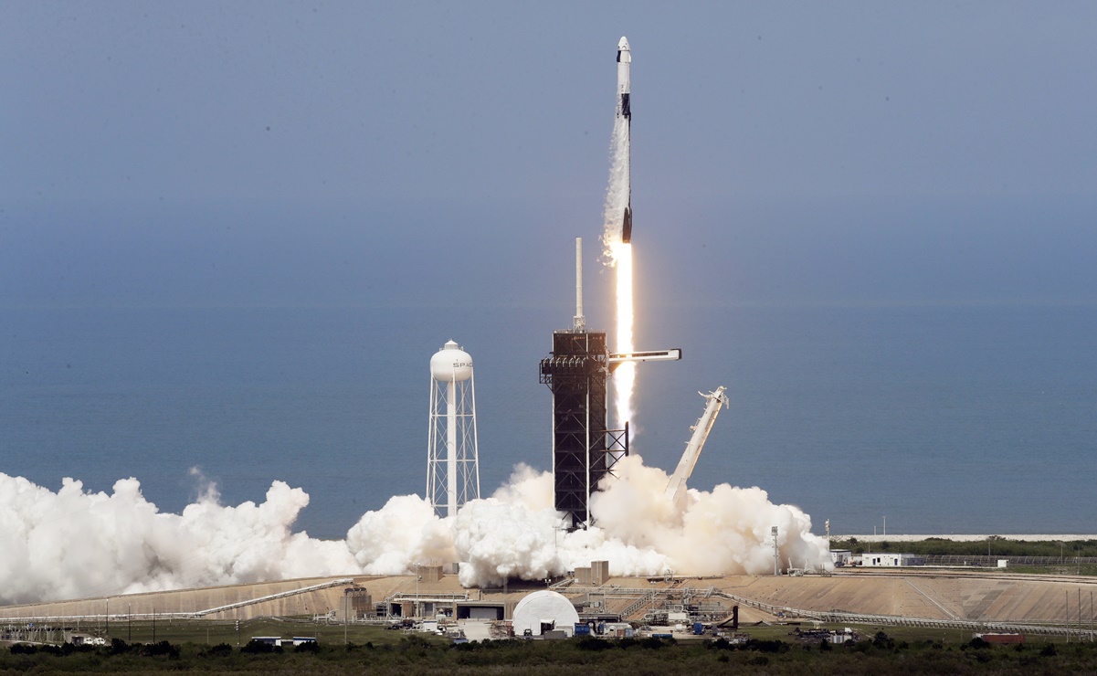 SpaceX y la NASA logran con éxito el lanzamiento de la Crew Dragon