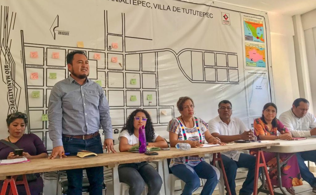 Reportan heridos tras desalojo de fiscal&iacute;a de Oaxaca en Juxtlahuaca