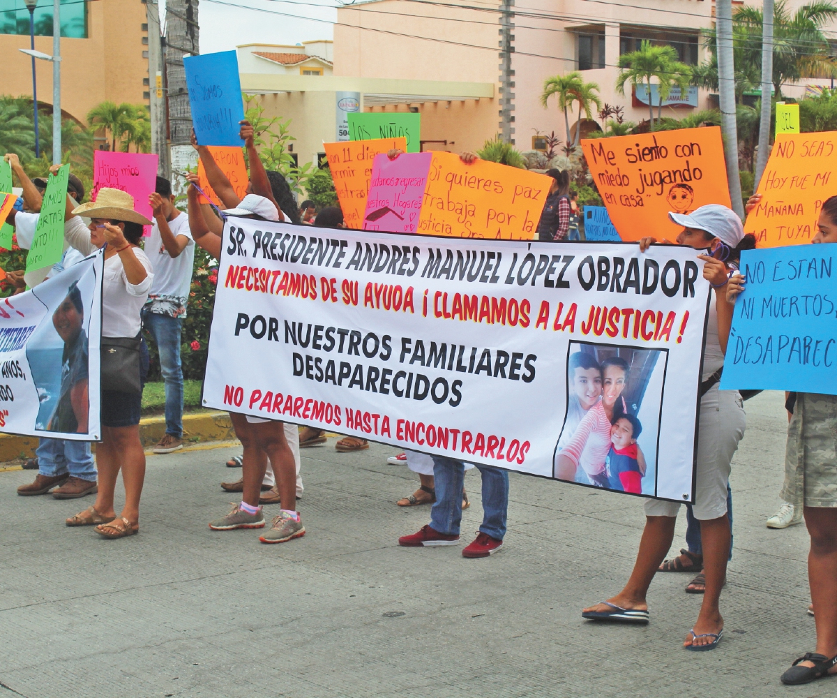 Sepultan a familia hallada muerta en Acapulco | El Universal - El Universal