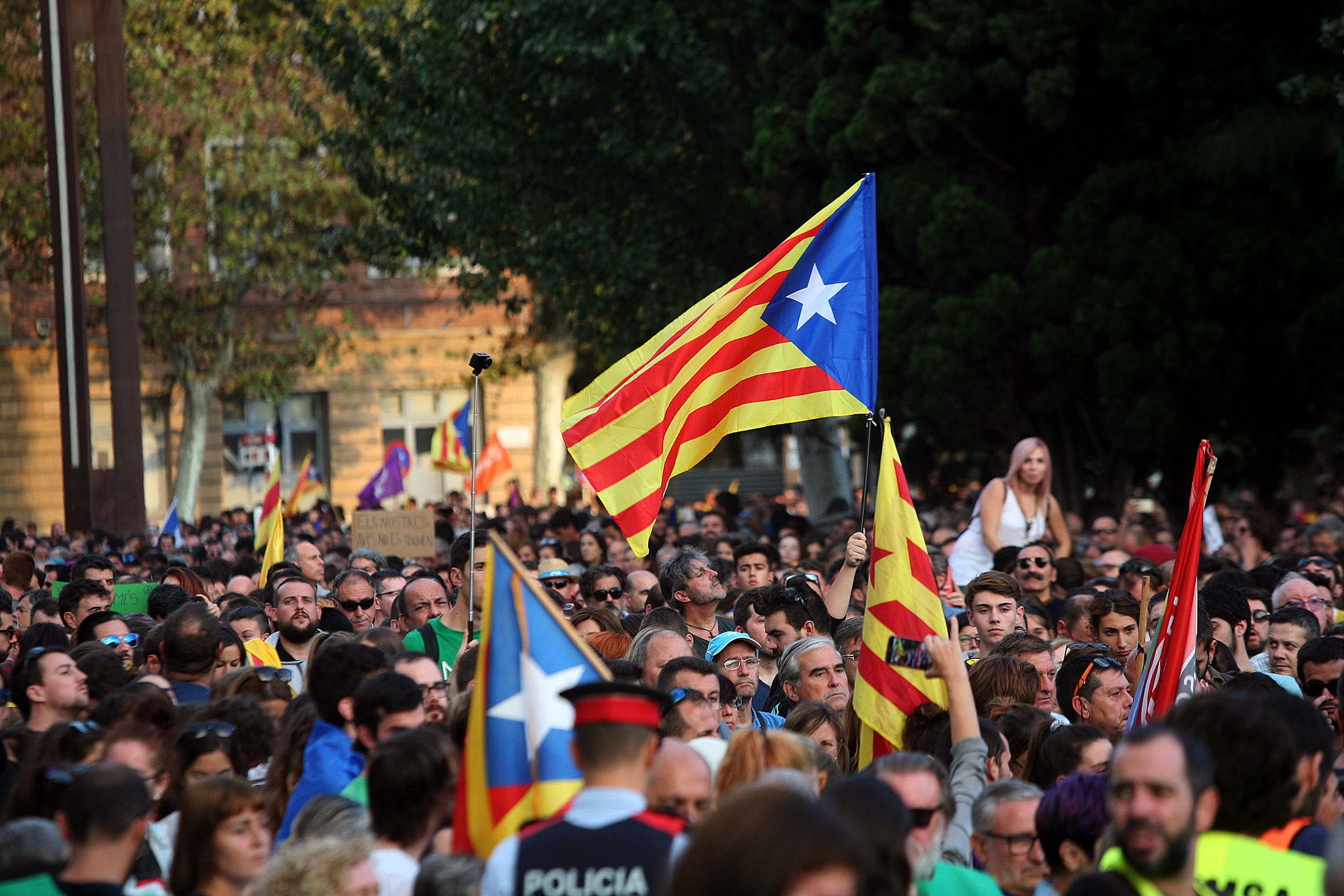 ​Parlamento de Cataluña debatirá el lunes su declaración de independencia