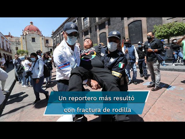 Policías agreden a periodista de EL UNIVERSAL durante marcha de comunidad gay en Toluca