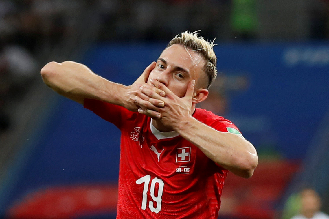 El gol de Josip Drmić para el Suiza 2-1 Costa Rica