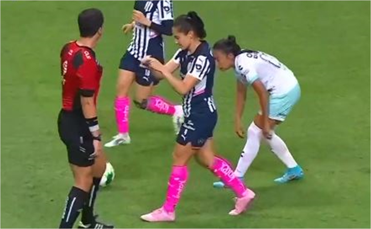 Liga MX Femenil: El polémico gesto de Desirée Monsiváis contra el árbitro