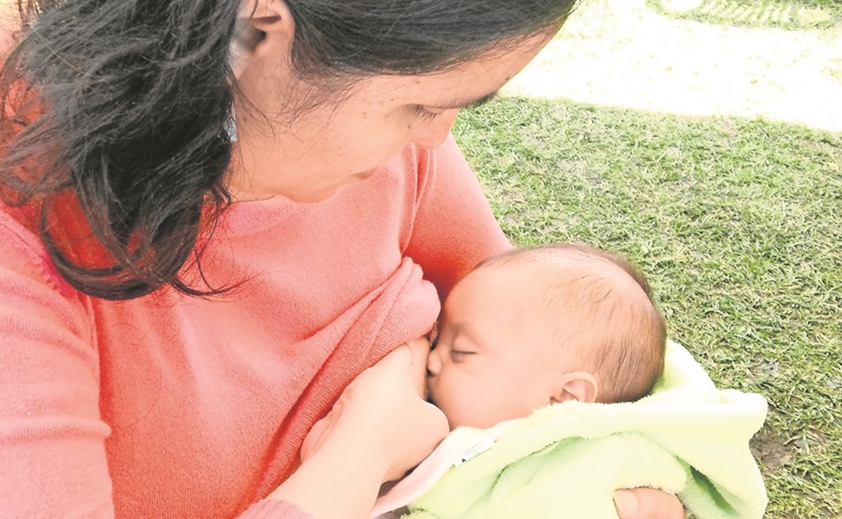 IMSS promueve la lactancia materna; "mejora el desarrollo en los recien nacidos", aseguran