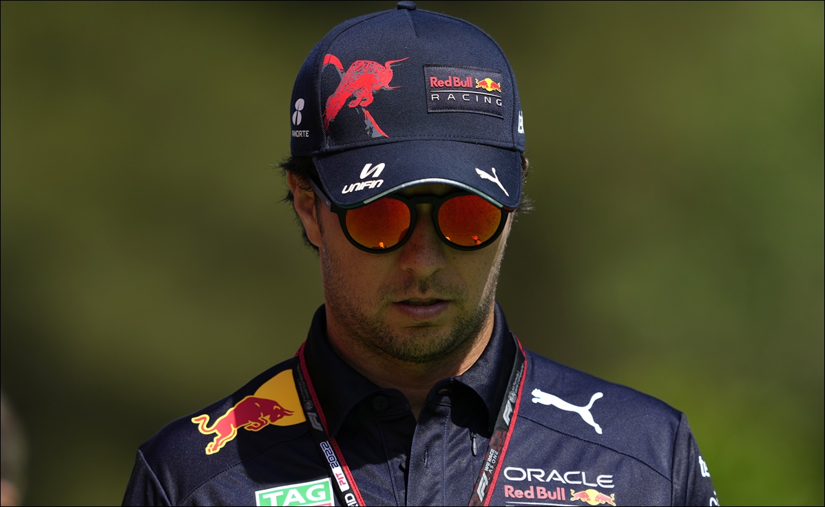Checo Pérez se mostró inconforme con Red Bull tras el GP de España: "necesitamos hablar más tarde"