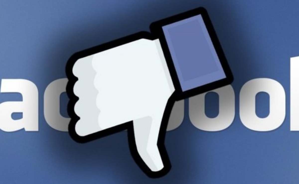 ¡No eres tú!, Facebook presenta fallas