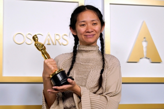 chloe zhao i1 - China ignora y censura al Oscar a Chloé Zhao