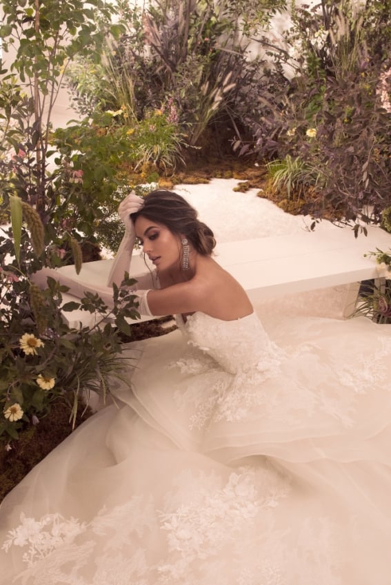 Ximena Navarrete es la nueva imagen de la colección de novias de Benito  Santos