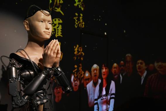 japan-religion-science-robot_103017134.jpg