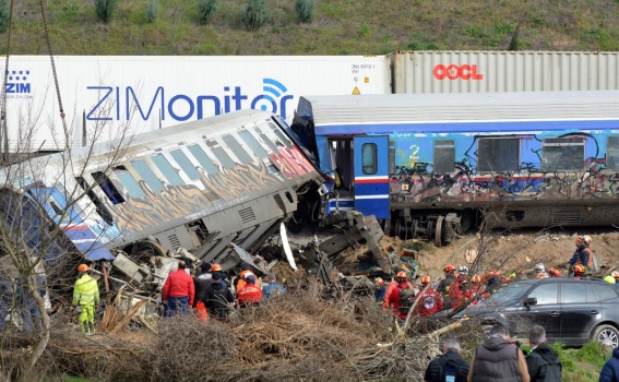grecia-choque-trenes-accidente.jpg