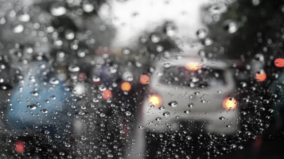 car-rain.jpg